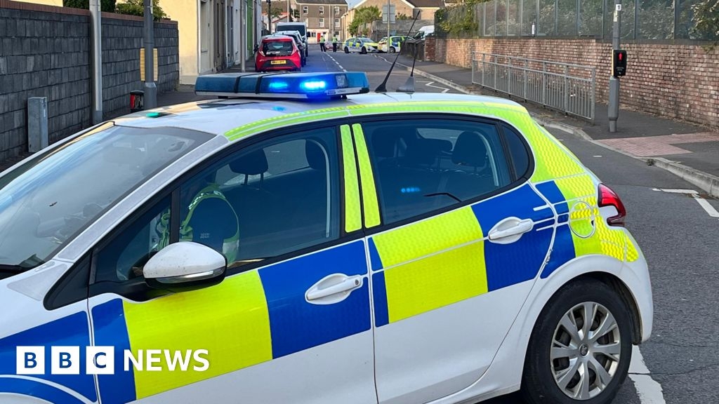 Llanelli man charged with possession of an explosive