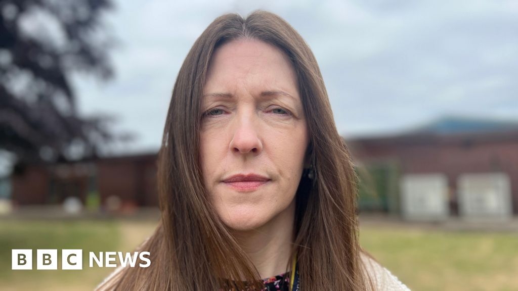'Foxes using playground at Lincoln school as a toilet'