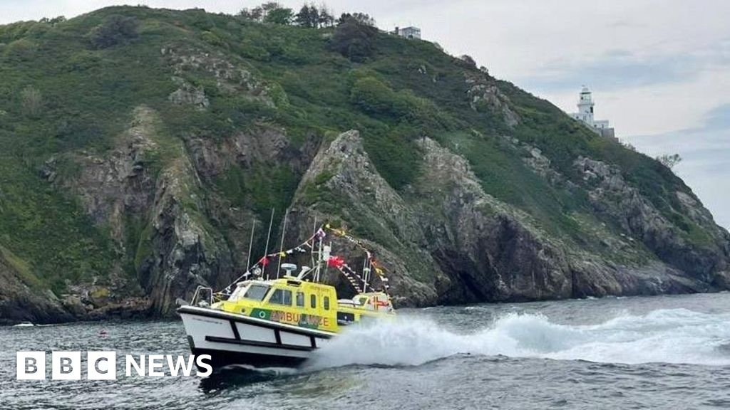 Ambulance boat transfers two patients from Sark