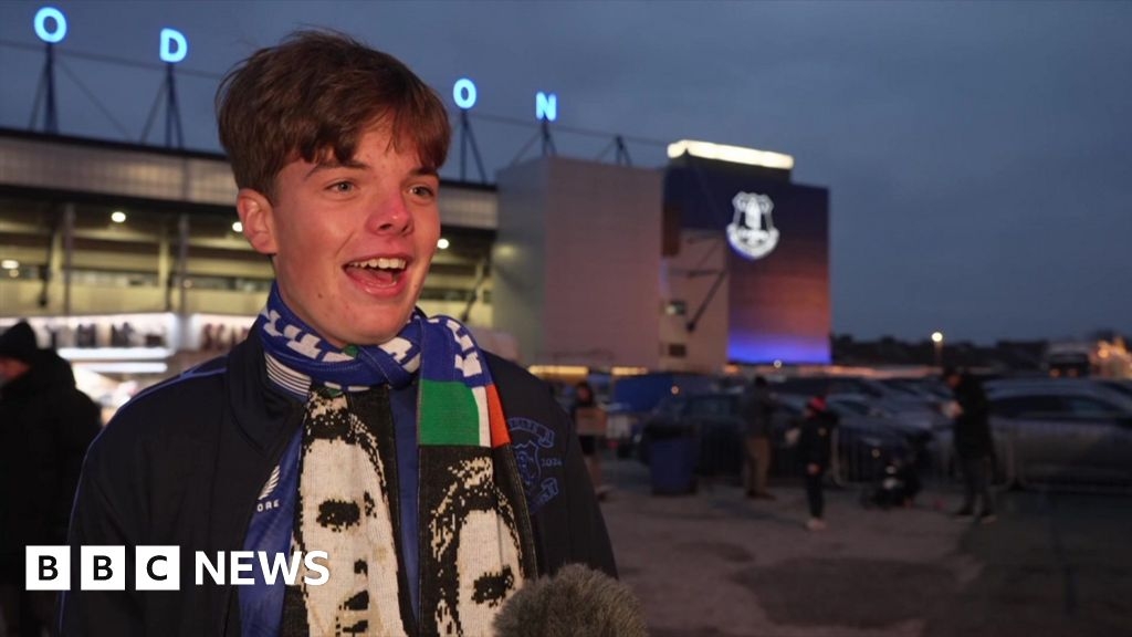 Everton captain flies in Australian fan, 15, for historic derby