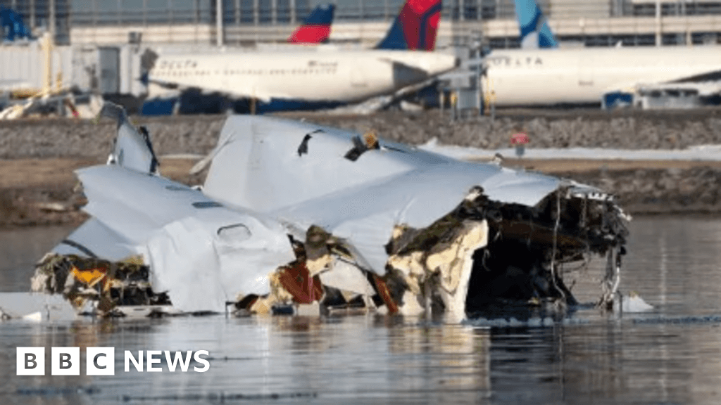 NTSB recommends banning some helicopter operations near DC airport