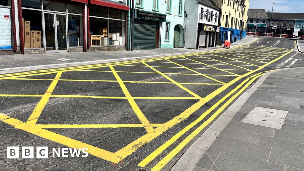 Maghera: Drivers gobsmacked by 'massive' yellow box junction