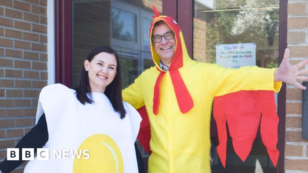 Alvaston head teacher's hen-durance charity forfeit for pupils