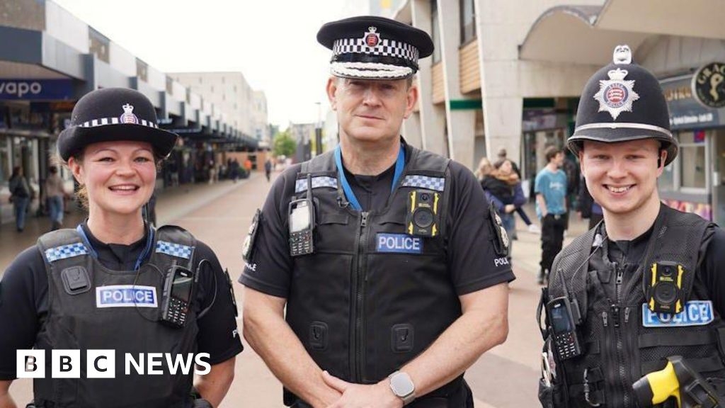 Essex Police reshuffle creates more neighbourhood officers