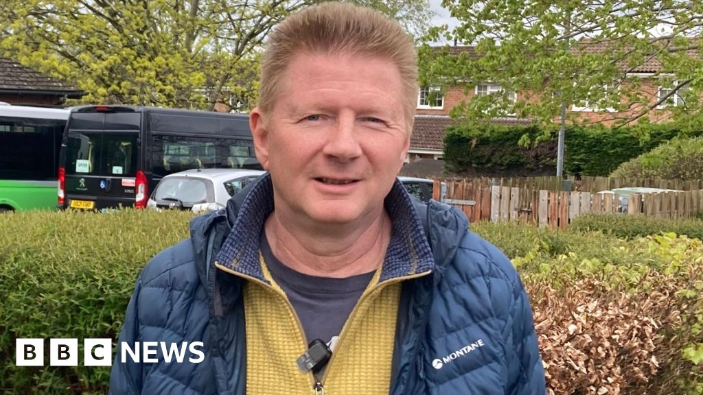 Dorset man's petition to save day centre for wife with dementia