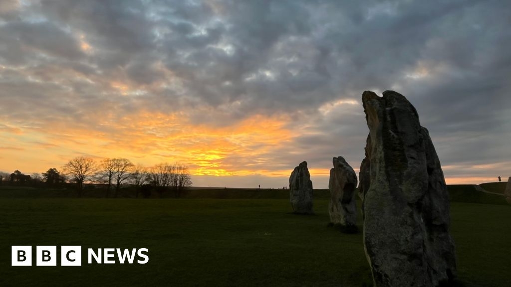Wiltshire in pictures: Spring equinox and indoor moon
