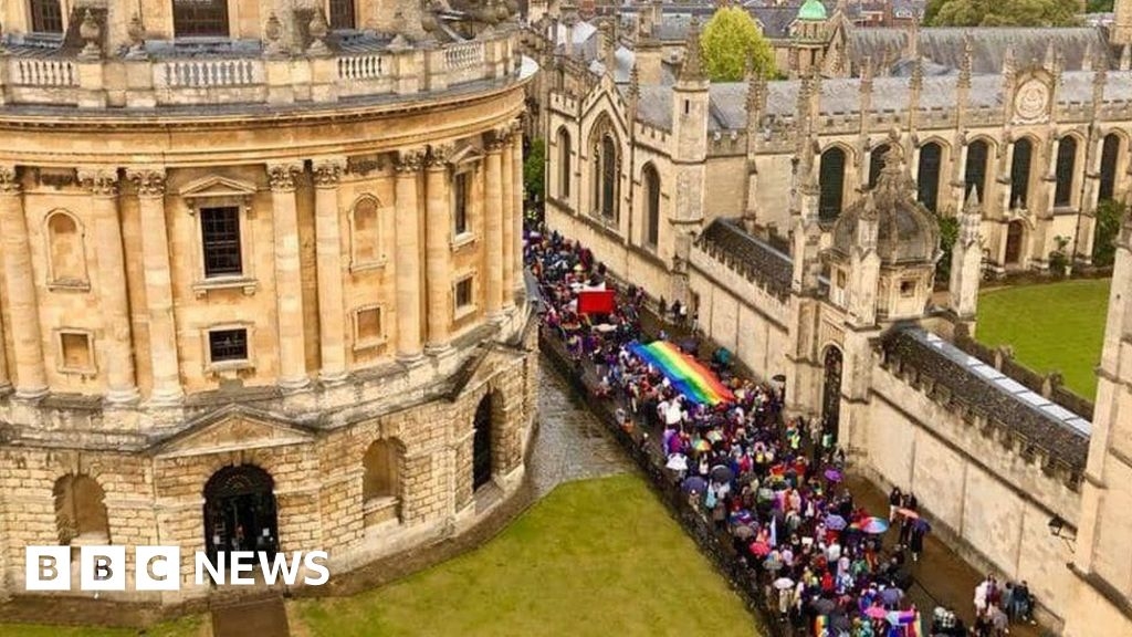 Oxford and Newbury Prides ban political parties from attending