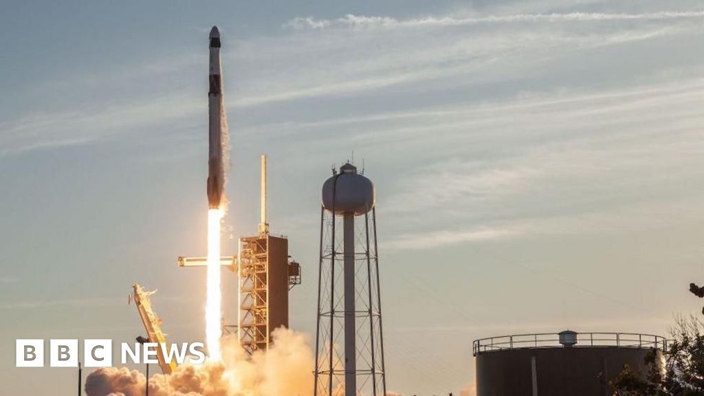 Trump-Musk row fuels 'biggest crisis ever' at Nasa