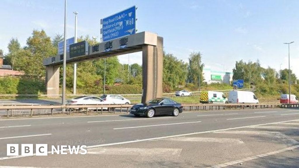 Multi-vehicle crash causes M60 motorway hold-ups near Stockport