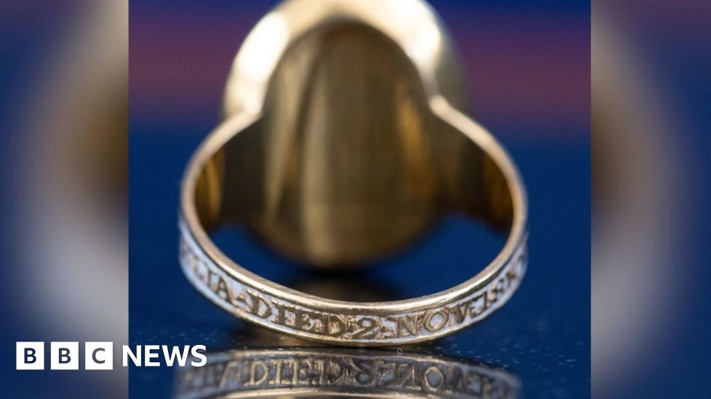Royal ring bought at Leicester charity shop could fetch £5k
