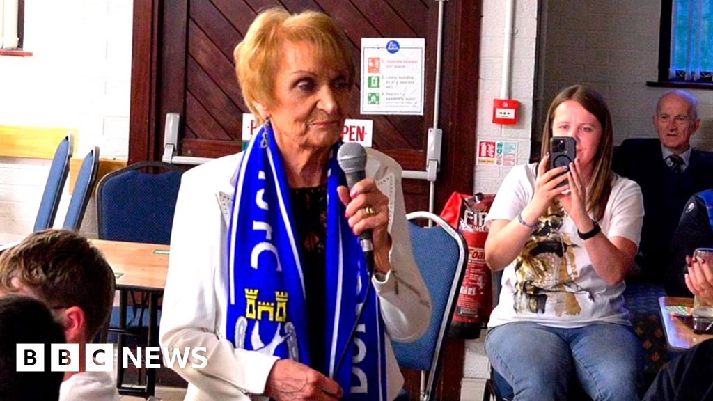 Irish Cup final: Philomena Begley scores with Dungannon Swifts soundtrack