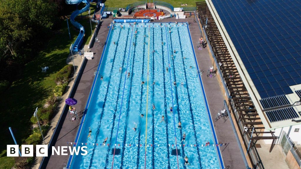 Banbury lido undergos £130,000 upgrade ahead of reopening