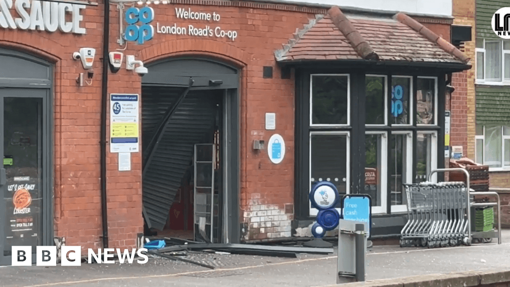 Ram-raiders steal cash machine from Leicester Co-op store