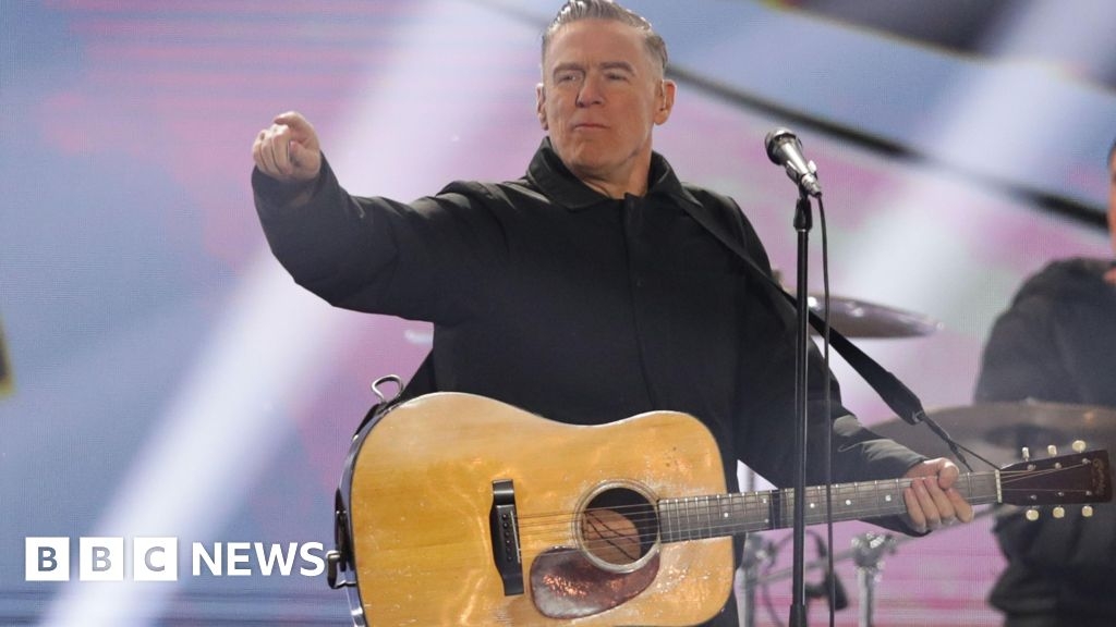 Ticket sale as Bryan Adams joins Warwick Castle headliners