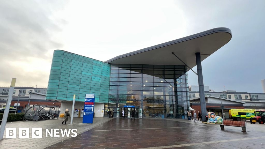 Derby doctor's errors examined after 101 patient deaths