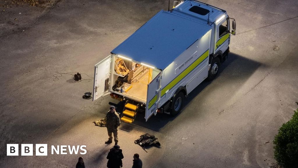Bomb squad returns to scene of Hollingbourne police shooting