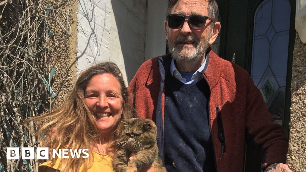 Deal cat doing 'much better' after rescue from under floorboards