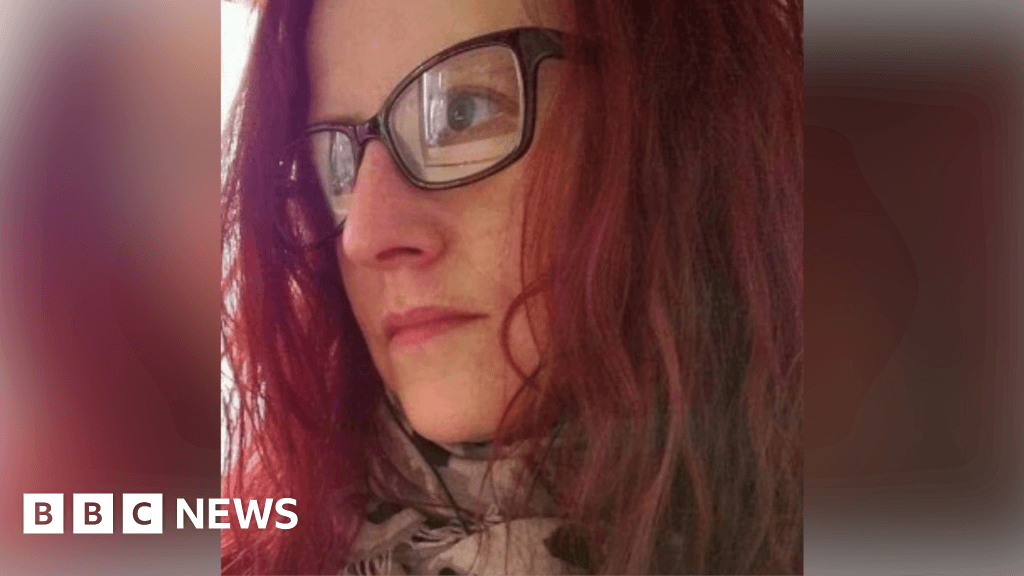 Women in her 40s who died in Lowestoft flat named