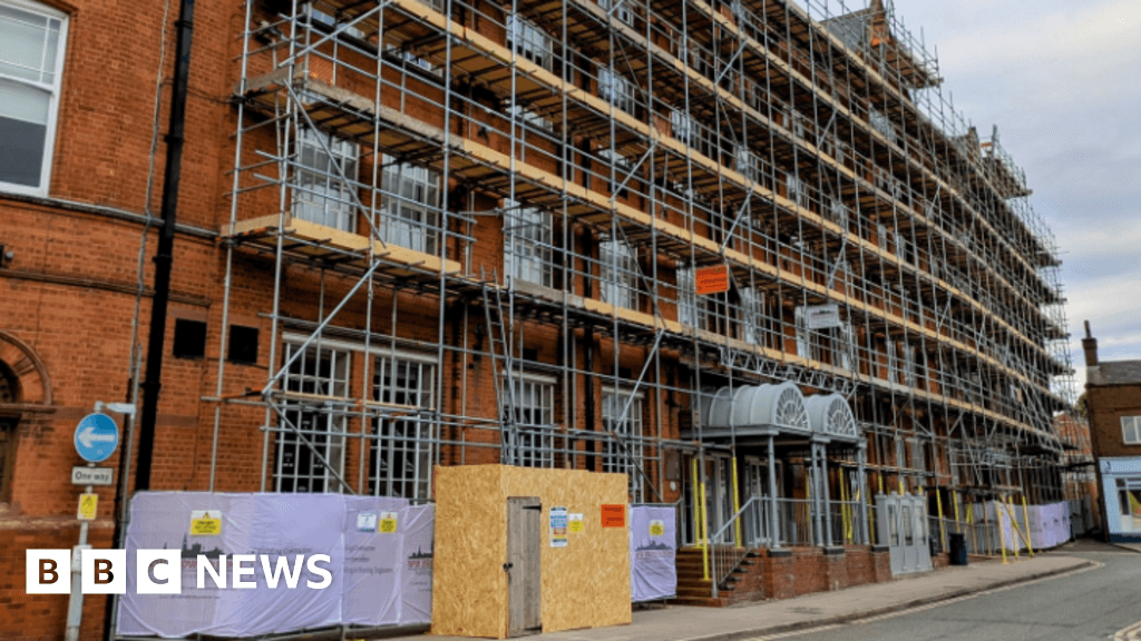 Restoration of Victorian council HQ under way in Market Harborough