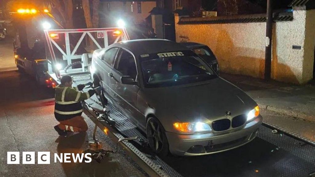 Cars seized as drivers caught 'setting up to race' in Nottingham