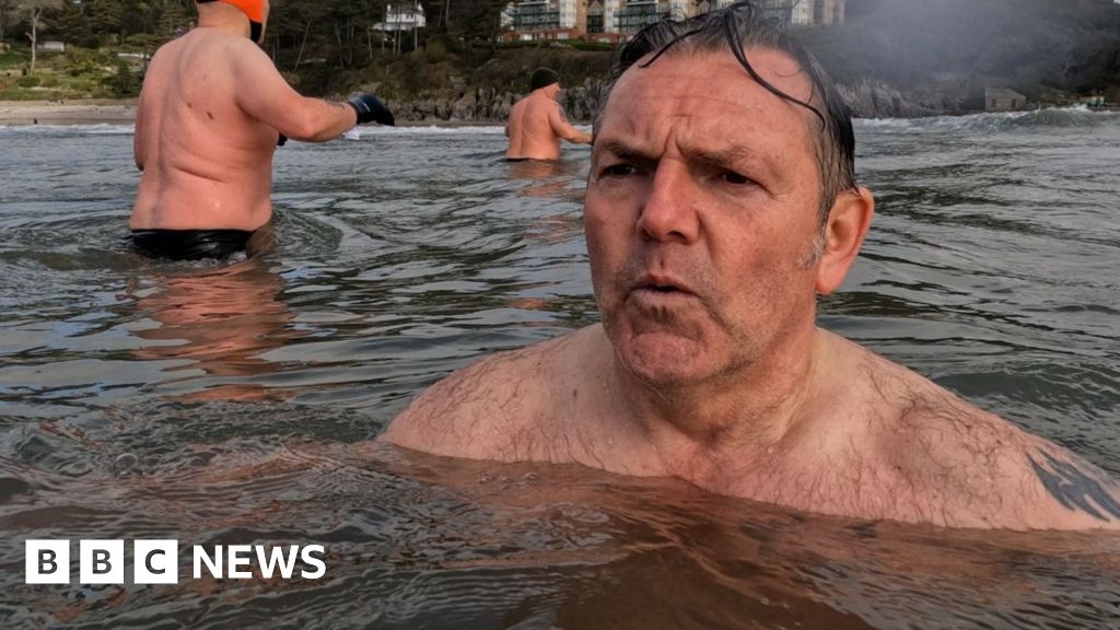 Cold water swimming: Can immersion therapy help PTSD?
