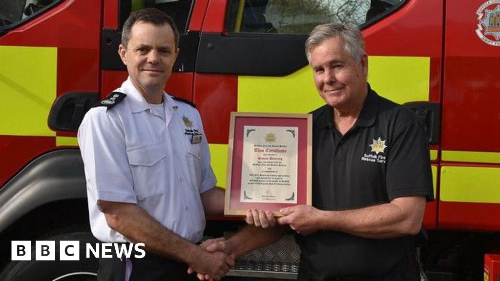 Suffolk firefighter retires after 46 years of service