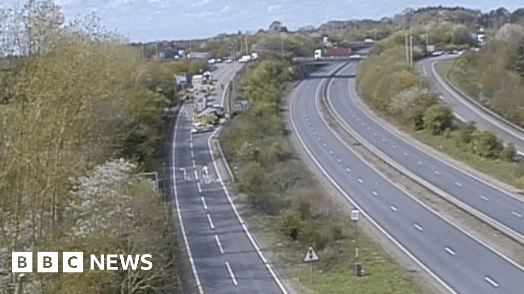 A14 closed in both directions following a collision
