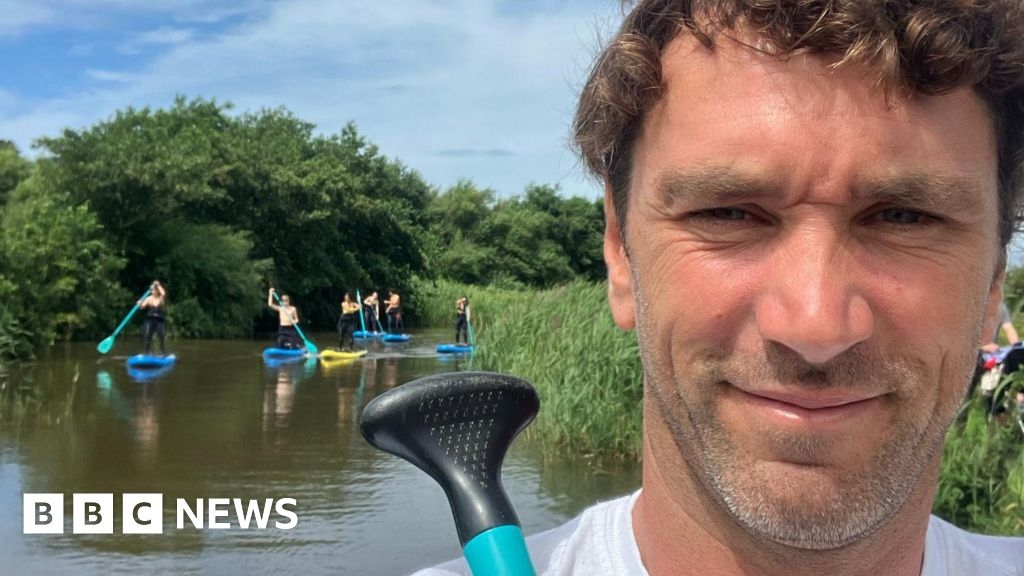 Cornwall surf school loses bookings after paddleboard theft