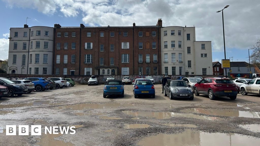Work to turn Cheltenham car park into homes under way