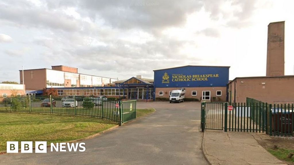 St Albans PE teacher banned for ‘sex with pupil' on night out
