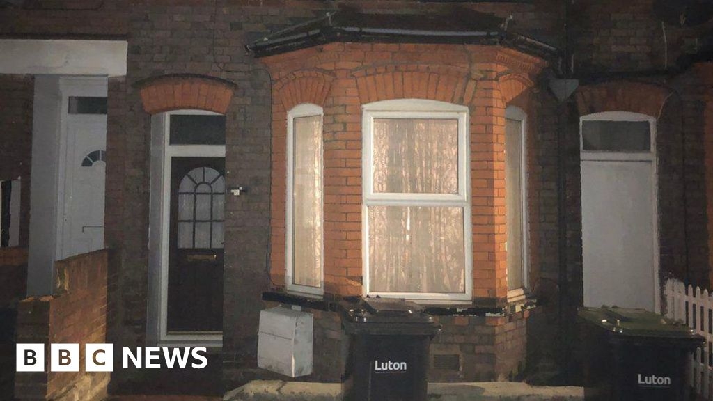 Man whose Luton house was 'stolen' gets possession back
