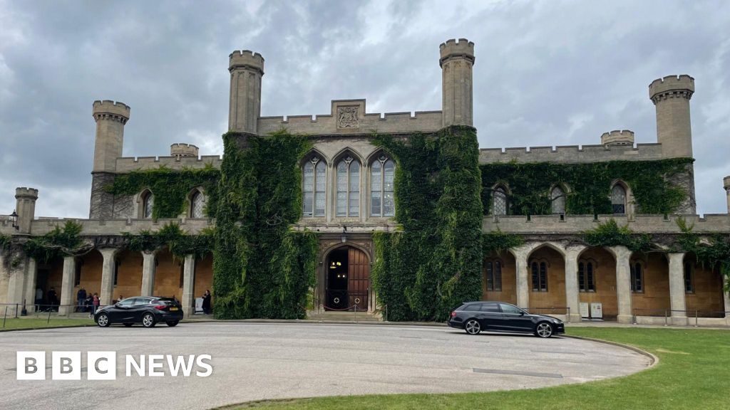 Teen given 11 years after stabbing boy with bottle in Holbeach
