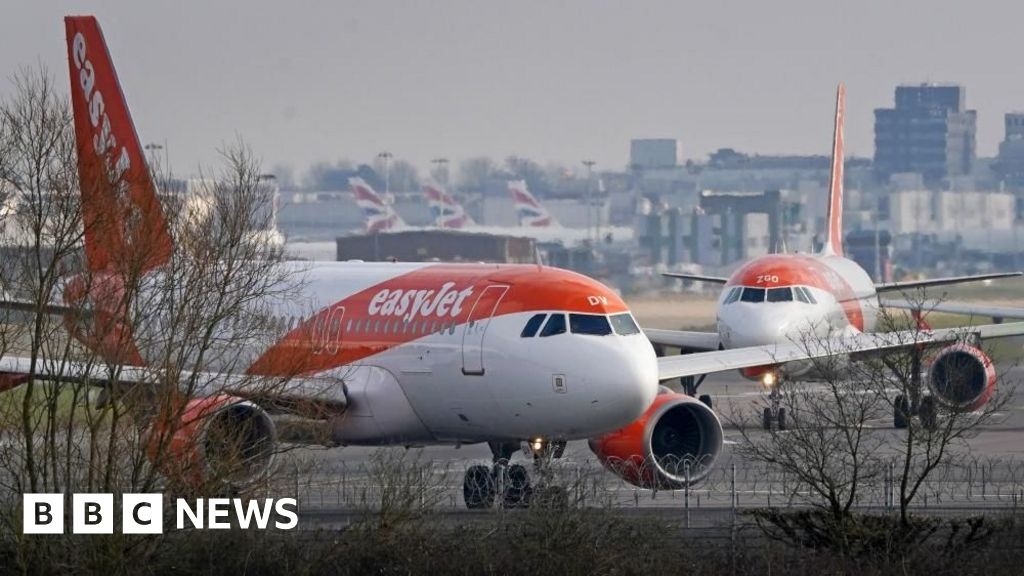 Gatwick Airport: Half-term baggage strike called off, Unite says