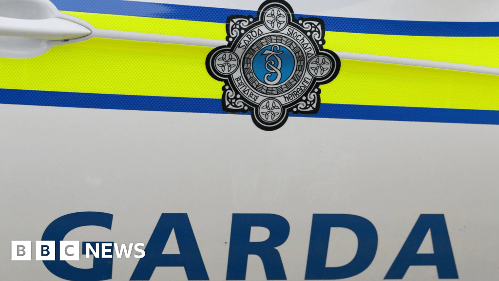 Letterkenny: Teenager arrested after two pedestrians hit by car