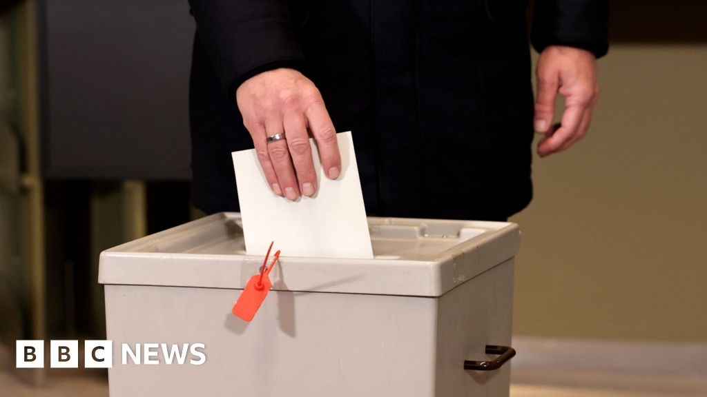 Guernsey election manifestos labelled 'dull' by leading academic