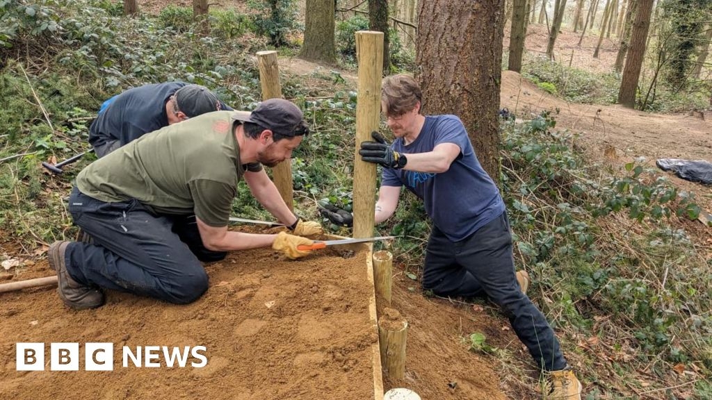 Oxfordshire mountain bikers 'have to travel for hours' to ride