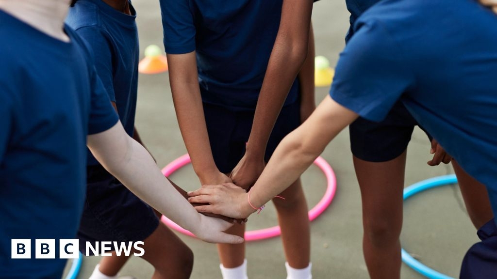 Mayor invests £1m in sports during holidays to reduce youth crime