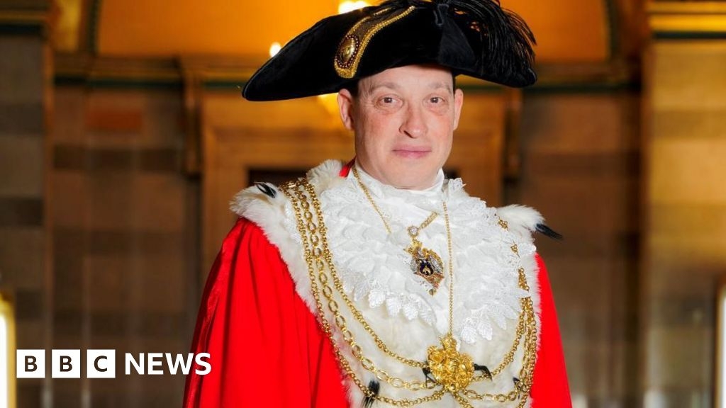 New Lord Mayor of Leeds says role is 'unbelievable honour'