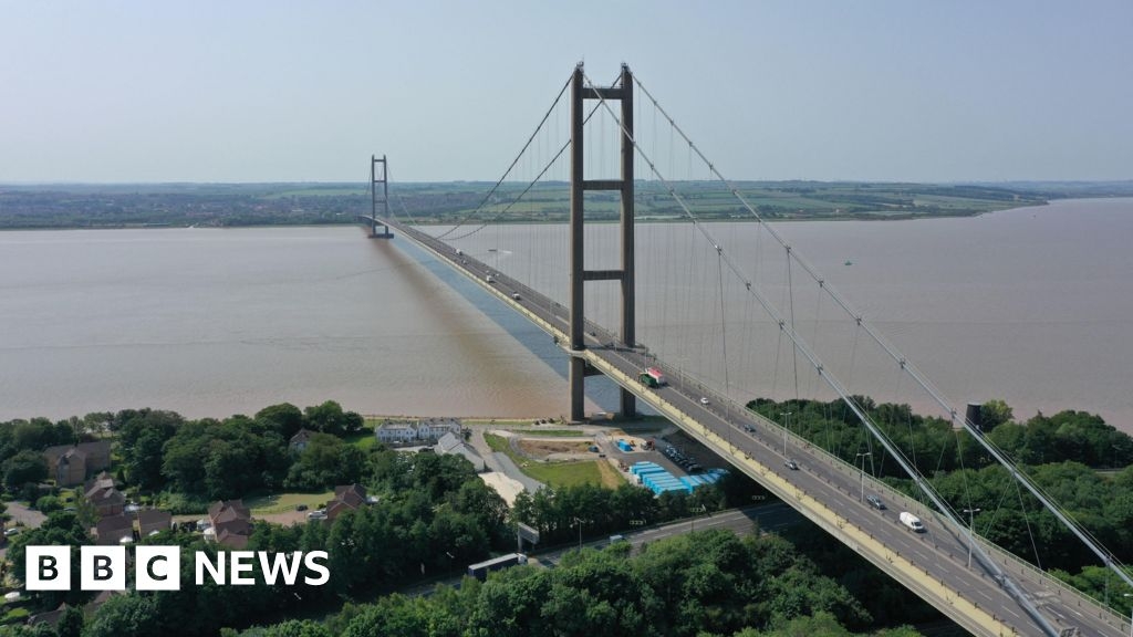Humber Bridge: Overnight tag lane closures for toll upgrade