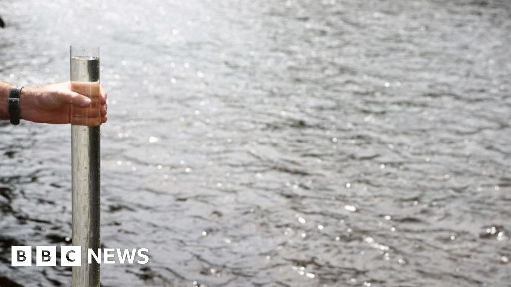 Welsh Water fined £1.35m for 'negligent' monitoring