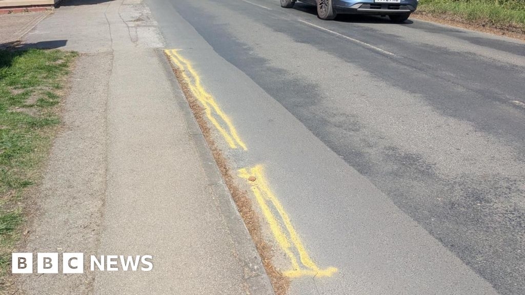 Brough painter criticised by council for illegal yellow lines