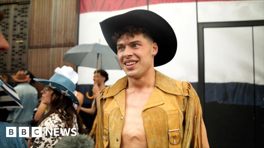 Beyoncé begins UK Cowboy Carter tour at Tottenham Hotspur Stadium