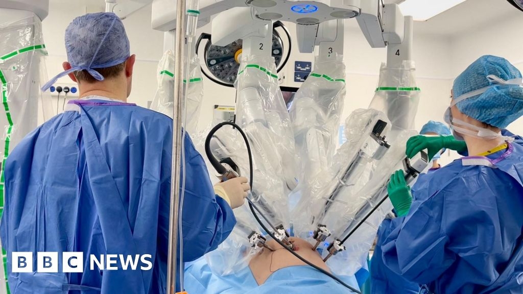 Can robots like Roxy revolutionise cancer surgery in Scotland?