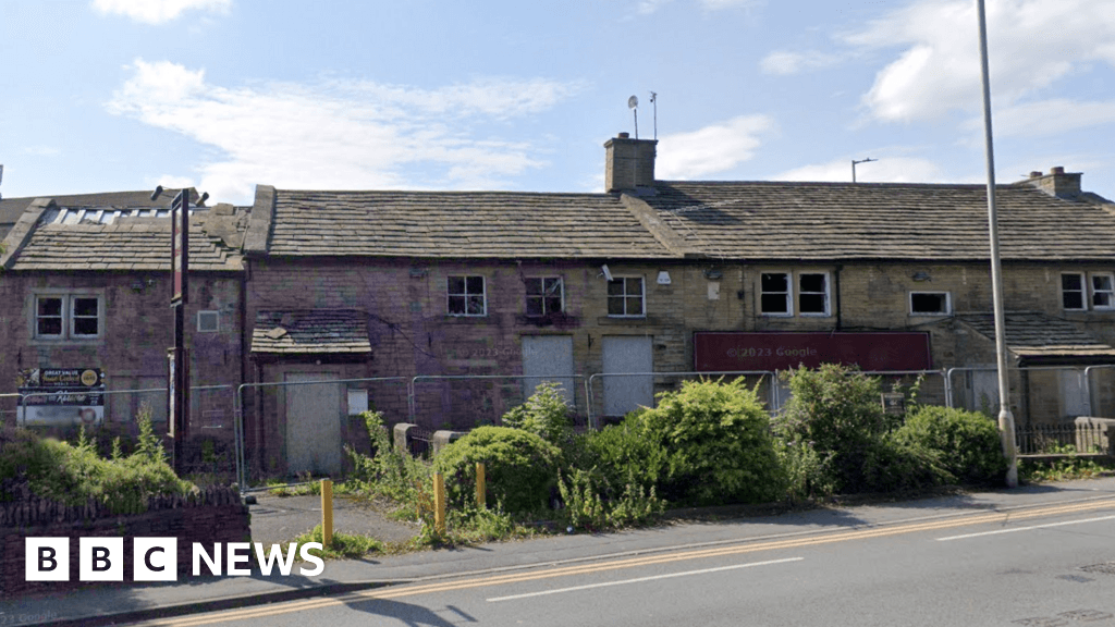 18th Century pub in Bradford demolished over safety concerns