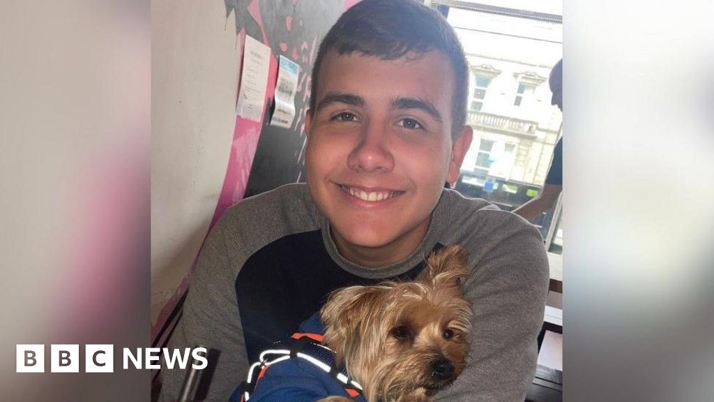 Defibrillator installed at animal sanctuary in Wolvey in son's memory