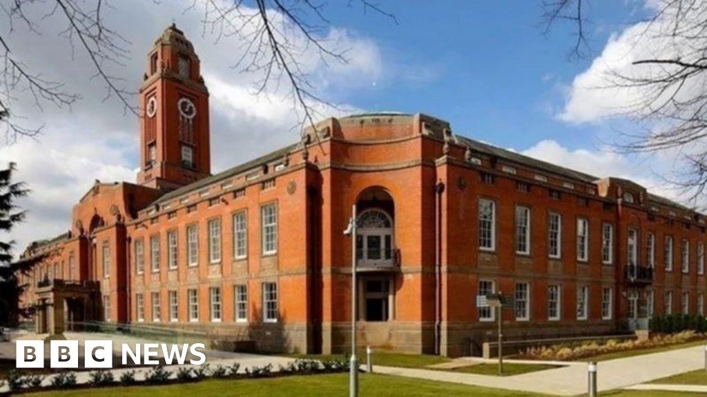 Trafford Council has 'no option' but to pass 7.5% council tax hike