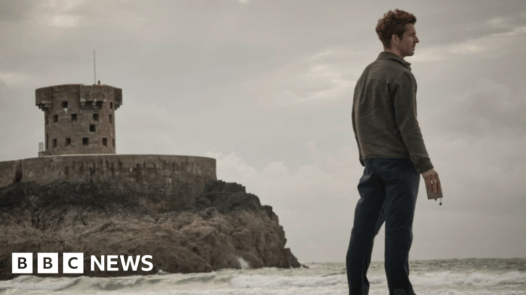 Bergerac calls for islanders to work on new TV series