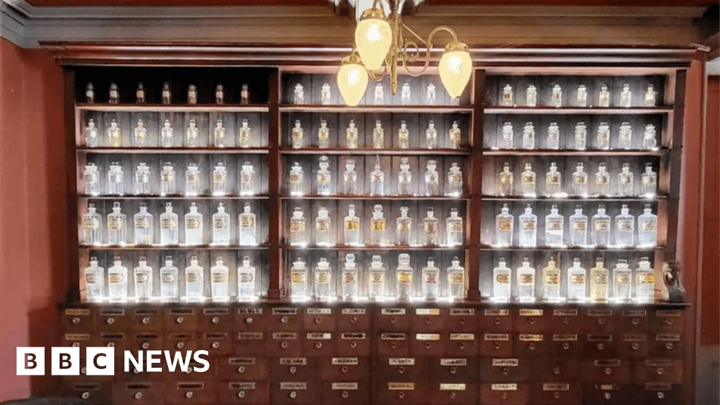 Victorian pharmacist's shop sells for almost £17,000 at auction