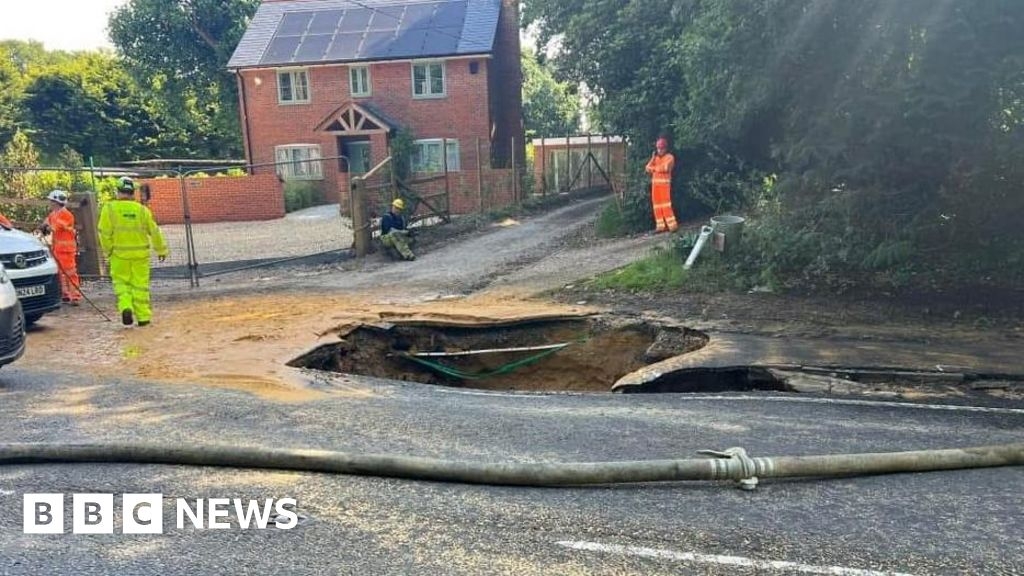 Sinkhole emerges on Hythe Bypass after water main burst