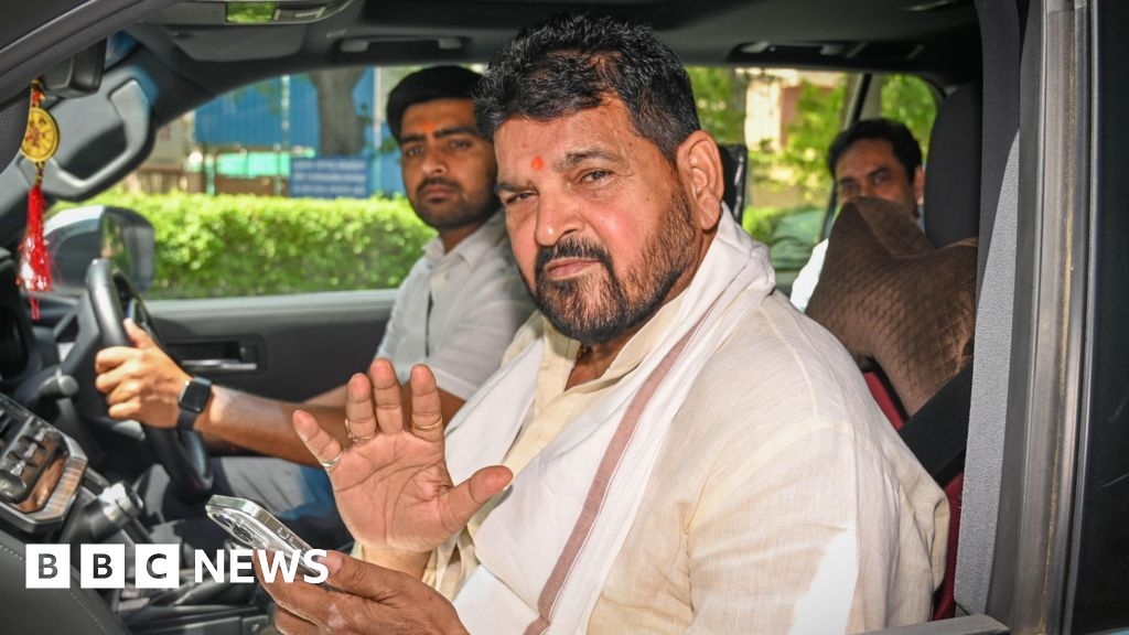 Brij Bhushan Singh: India's ex-wrestling chief cleared in minor's sexual harassment case